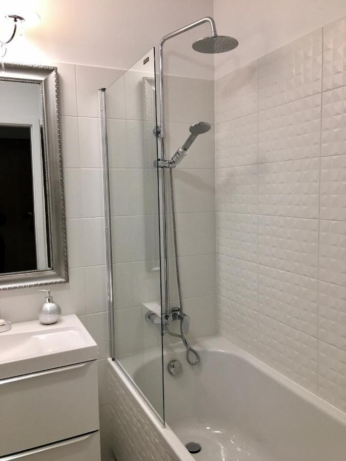 Apartament Flora Deluxe Naswietlanie Uv Белосток Экстерьер фото